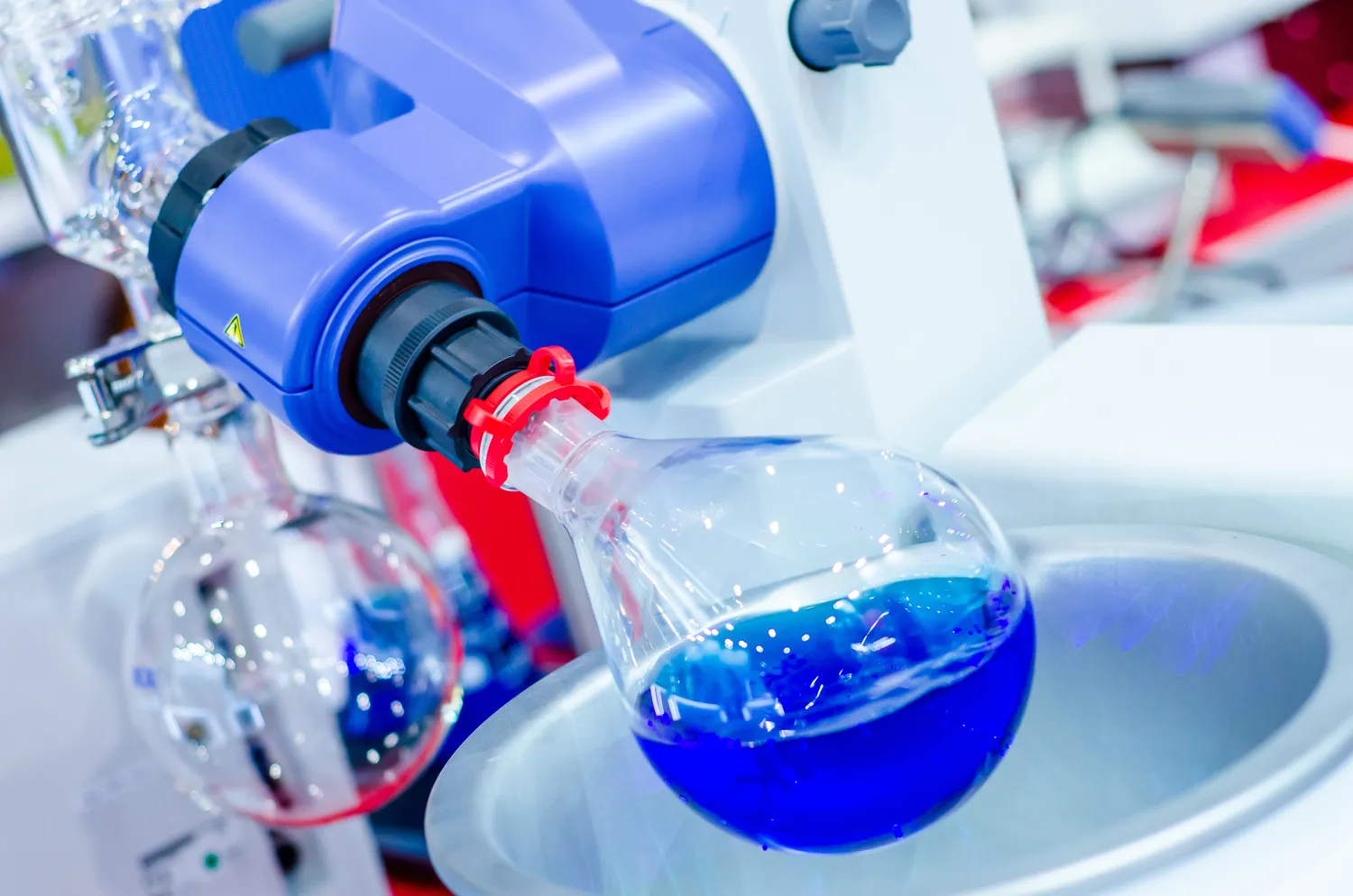 Co produkuje przemysł chemiczny?